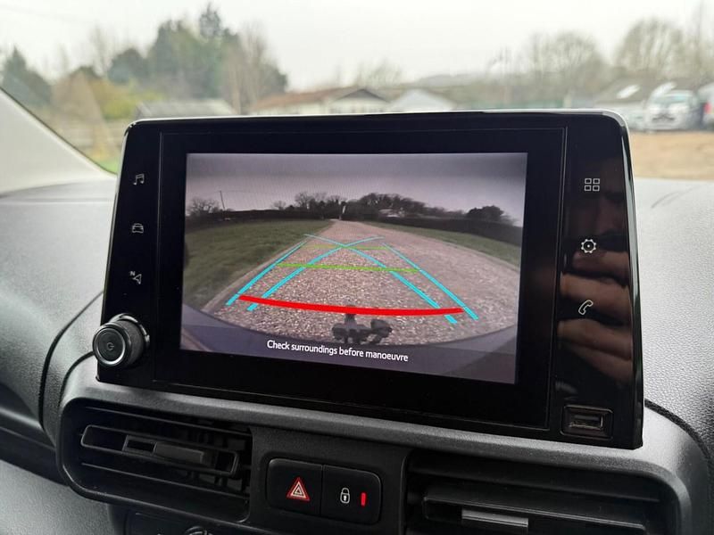 Used Toyota Proace 120 HP (88 kW) 2023 Grey MPV