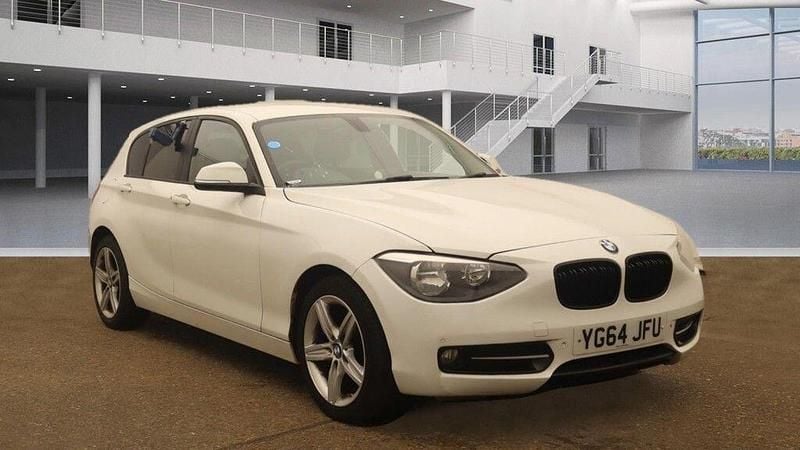 Used BMW 116 Sport Line 2014 White Hatchback