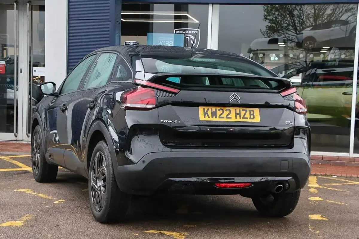 Used Citroën C4 108 HP (79 kW) 2022 Black Hatchback