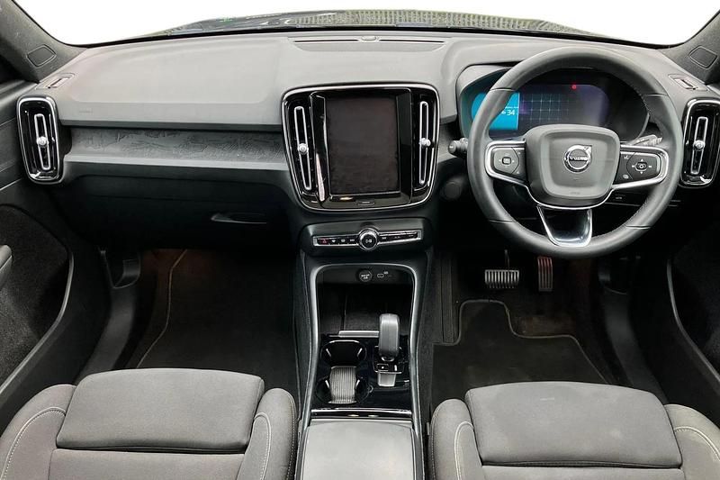 Used Volvo C40 Core 169 kW (231 HP) 2022 Black SUV