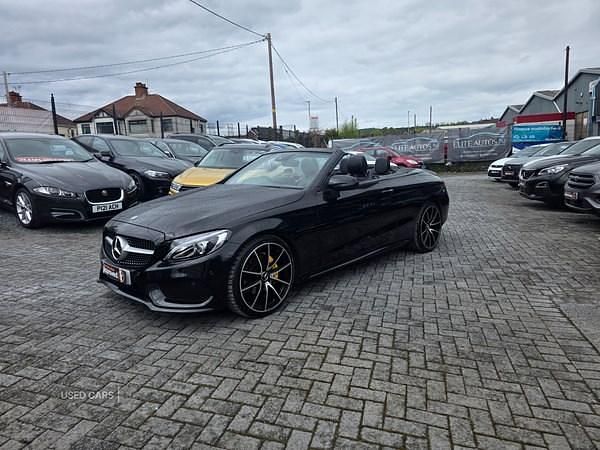 Usado Mercedes C220 AMG line 170 HP (125 kW) 2017 Preto Cabrios