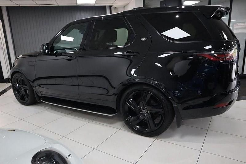 Used Land Rover Discovery 5 HSE Dynamic 300 HP (220 kW) 2021 Black SUV