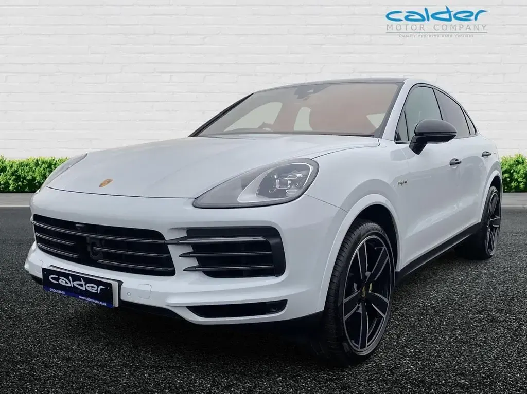 Begagnad Porsche Cayenne Platinum Edition 2023 Vit SUV
