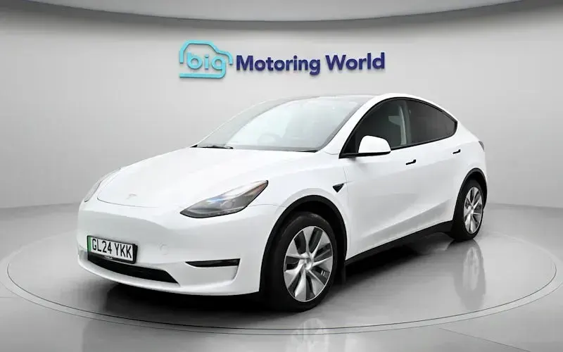 Used Tesla Model Y Long Range AWD 378 kW (514 HP) 2024 White SUV