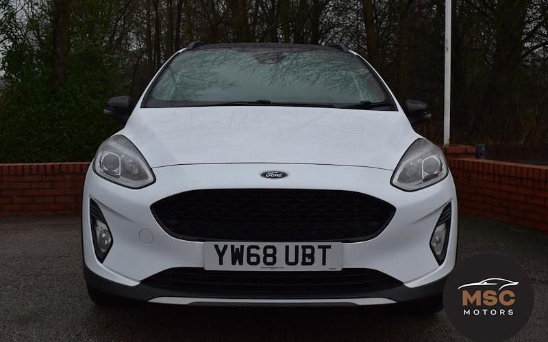 Used Ford Fiesta Active 101 HP (74 kW) 2019 White Hatchback