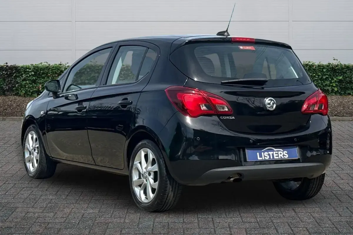Used Vauxhall Corsa SRi 90 HP (66 kW) 2018 Black Hatchback