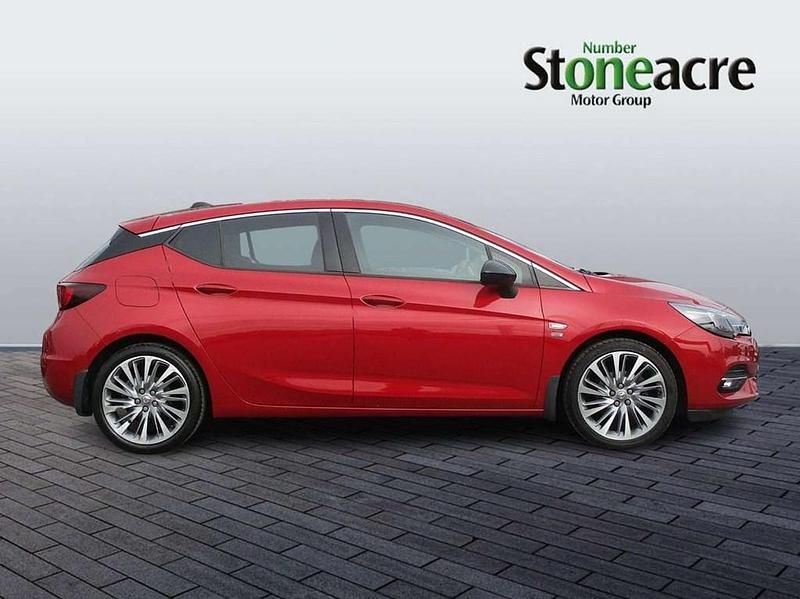 Used Vauxhall Astra Edition 145 HP (106 kW) 2021 Red Hatchback
