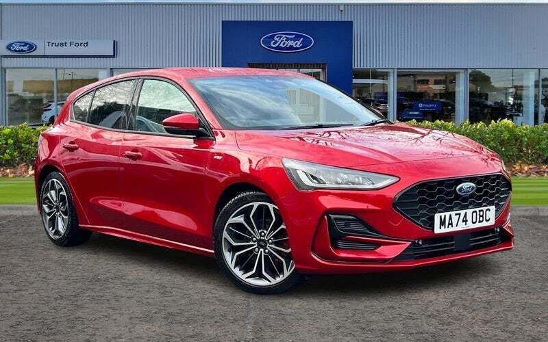Used 2024 Ford Focus ST-Line X Hatchback | £20,000 (A bit pricey) - Image 1/4