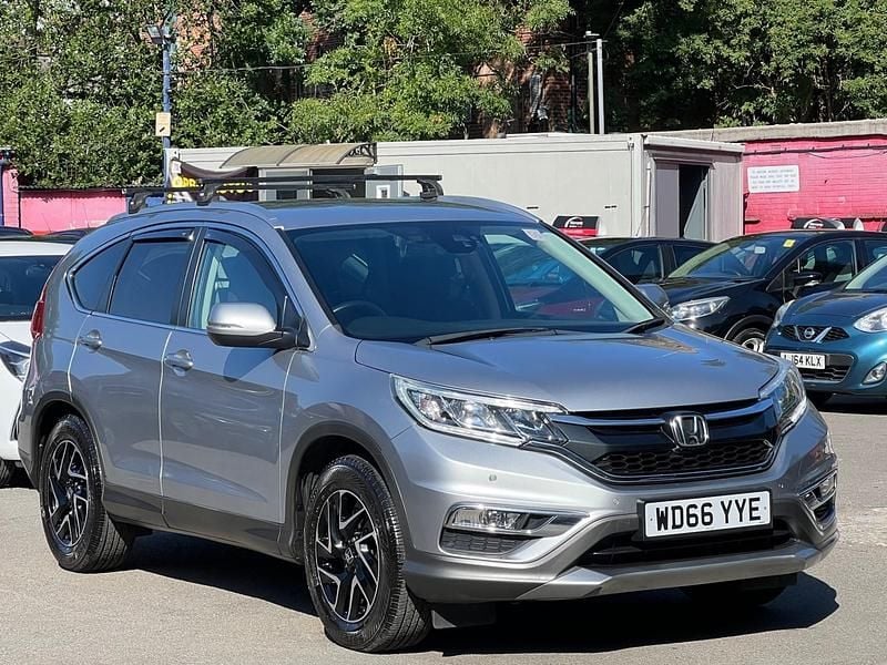 Silver Used 2016 Honda CR-V SE Plus SUV | £6,495 (Super price) - Image 1/4