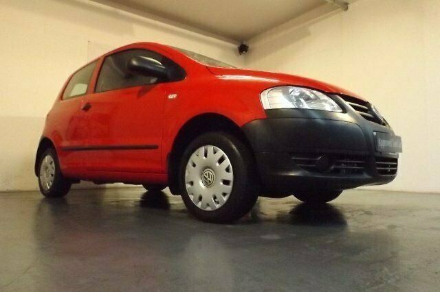 Begagnad VW Fox 2006 Halvkombi
