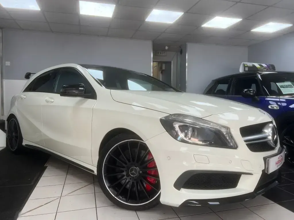 Used Mercedes A45 AMG AMG 360 HP (264 kW) 2015 White Hatchback