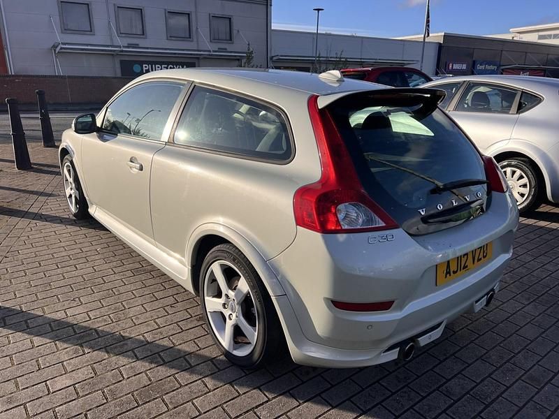 Used Volvo C30 R-Design 150 HP (110 kW) 2012 White Hatchback