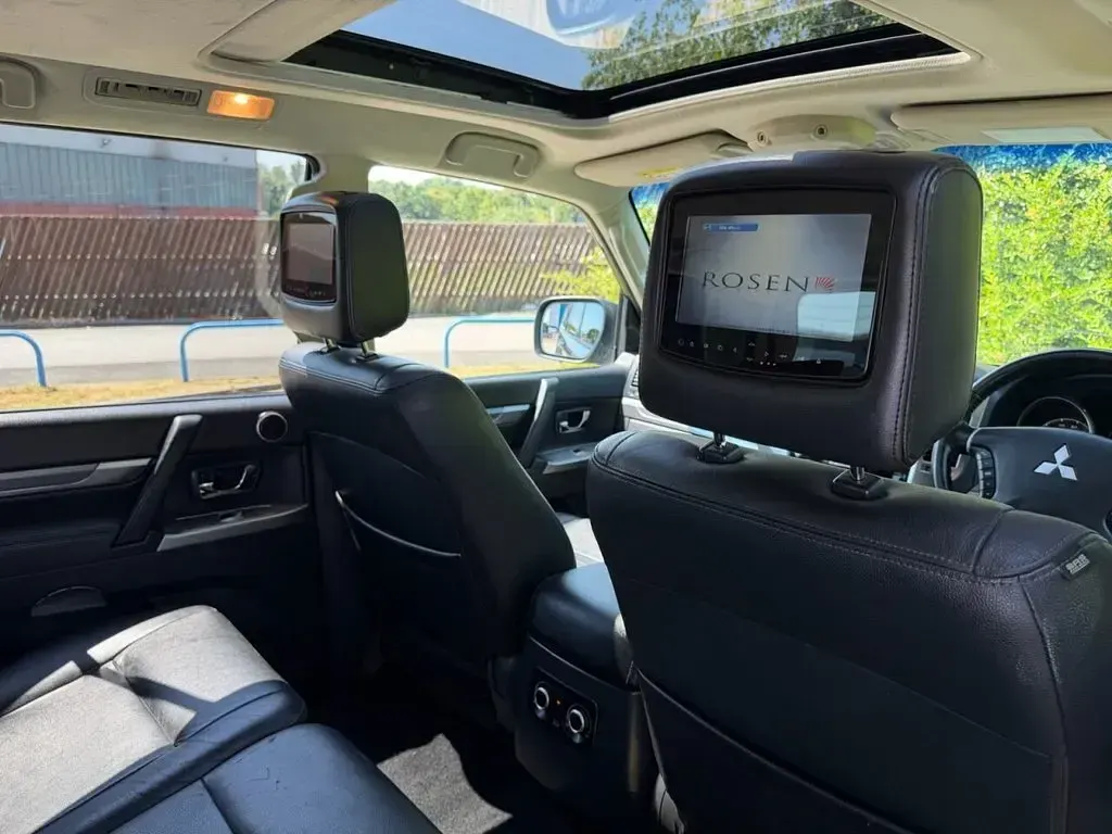 Used Mitsubishi Shogun 197 HP (144 kW) 2015 Grey SUV