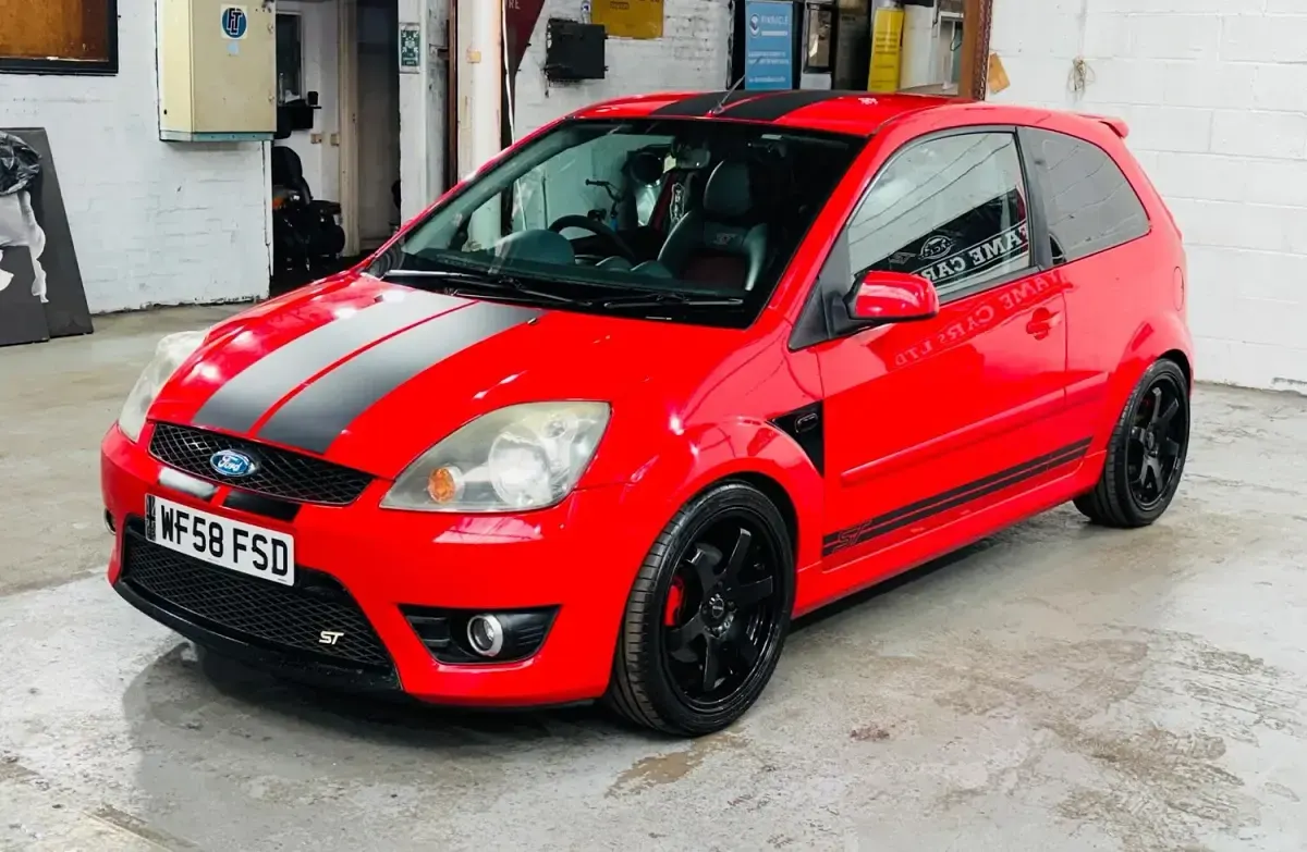 Used Ford Fiesta ST 148 HP (108 kW) 2008 Red Hatchback