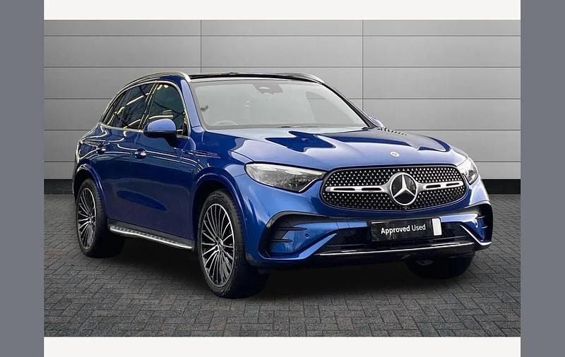 Used Mercedes GLC300e AMG Line Premium Plus 254 HP (186 kW) 2023 Blue SUV