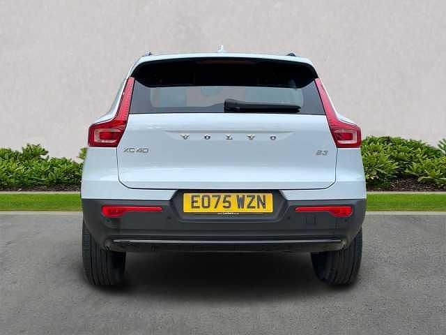 Used Volvo XC40 Plus 163 HP (119 kW) 2025 SUV