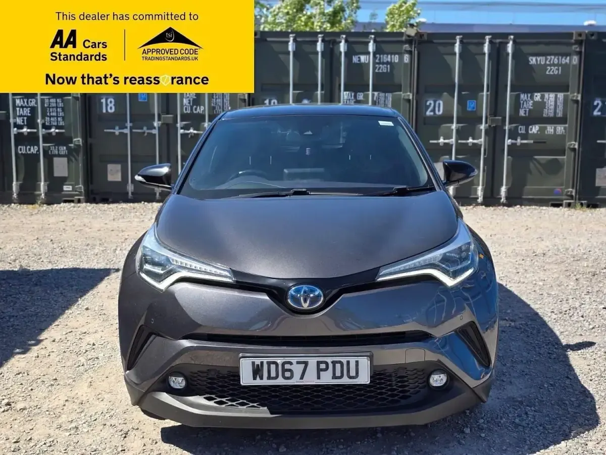 Second-hand Toyota C-HR 122 CP (89 kW) 2017 Gri SUV