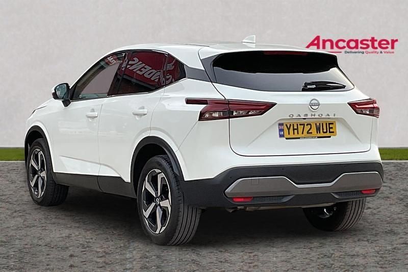 Used Nissan Qashqai N-Connecta 155 HP (114 kW) 2022 White SUV