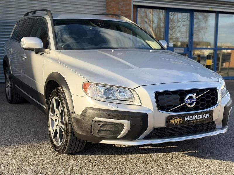 Usado Volvo XC70 SE Lux 304 HP (223 kW) 2014 Carrinha
