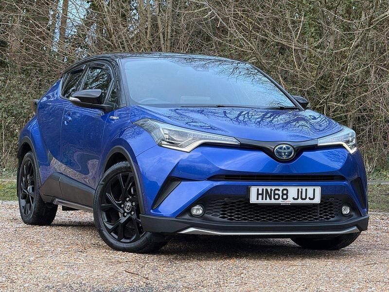 Used Toyota C-HR 122 HP (89 kW) 2019 Nebula blue bitone SUV