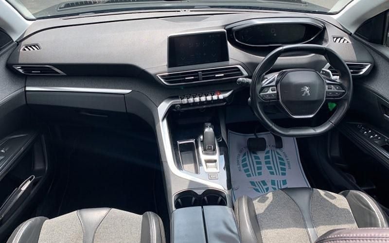 Used Peugeot 5008 Allure 131 HP (96 kW) 2020 Estate