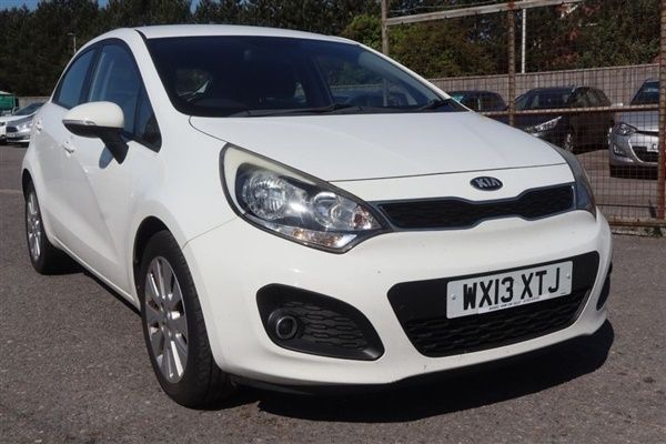 White Used 2013 Kia Rio 2 Hatchback | £4,995 (Fair price) - Image 1/1