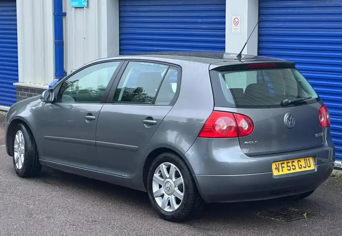 Usado VW Golf IV SE 2006 Cinzento Citadino