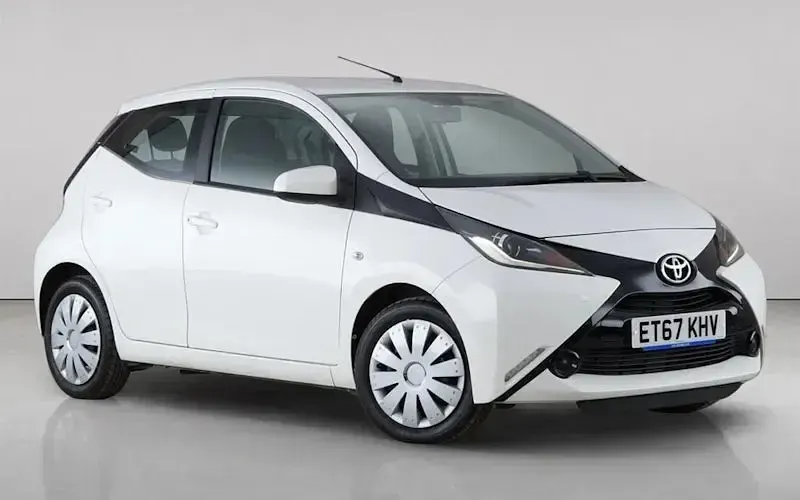 Used Toyota Aygo X-play 69 HP (50 kW) 2018 Hatchback