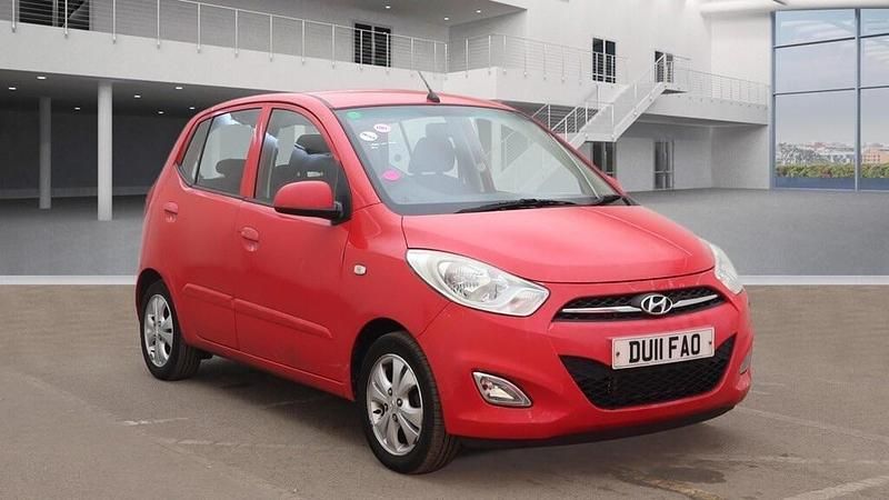 Used Hyundai i10 Active 86 HP (63 kW) 2011 Red Hatchback