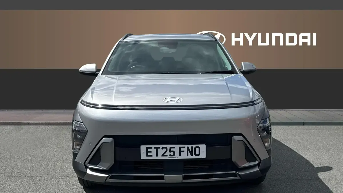 Used Hyundai Kona Advanced 138 HP (101 kW) 2025 Silver SUV