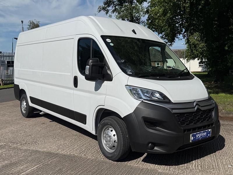 White Used 2023 Citroën Relay Van | £21,995 (Expensive) - Image 1/4