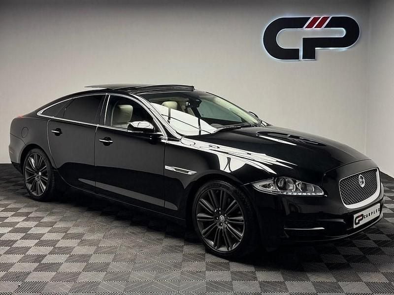 Used Jaguar XJ Portfolio 385 HP (283 kW) 2011 Black Sedan