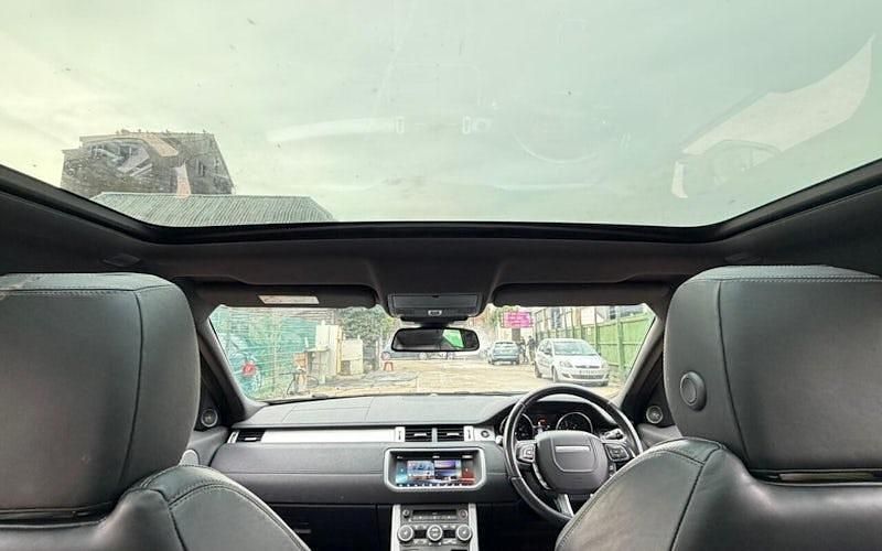 Used Land Rover Range Rover evoque HSE Dynamic 180 HP (132 kW) 2017 Hatchback