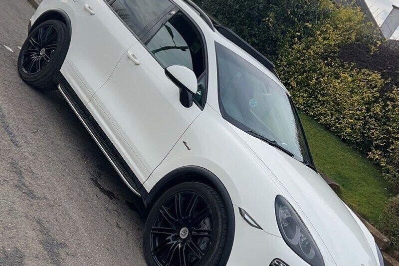 White Used 2010 Porsche Cayenne SUV | £11,995 (Expensive) - Image 1/1