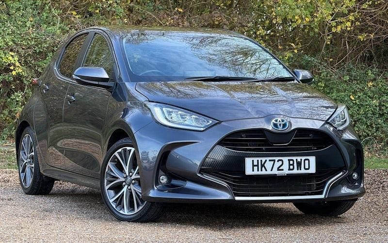 Used 2025 Toyota Yaris Hybrid Hatchback | £18,388 (Good price) - Image 1/4