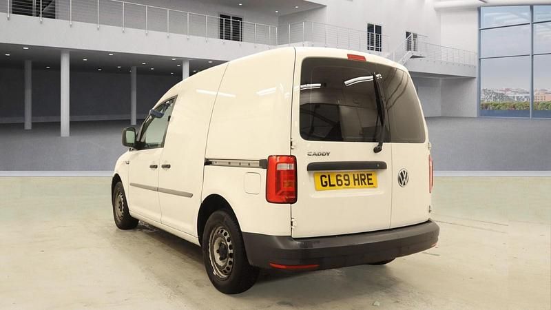 Used VW Caddy Startline 102 HP (75 kW) 2019 White MPV
