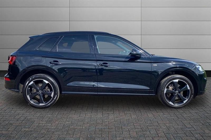 Used Audi Q5 Black Edition 245 HP (180 kW) 2019 Black SUV