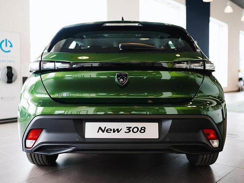 Used Peugeot e-3008 GTi 156 kW (213 HP) 2025 Grey SUV