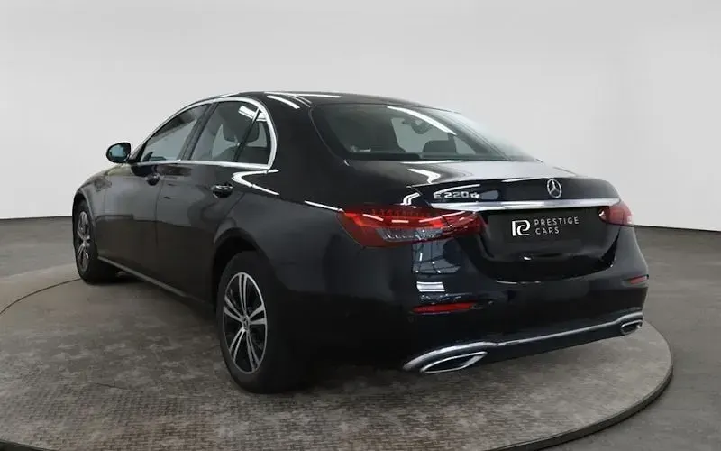 Used Mercedes E200 200 HP (147 kW) 2022 Sedan