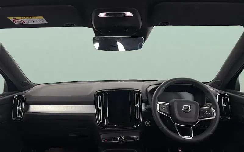 Used Volvo XC40 Plus 211 HP (155 kW) 2023 SUV