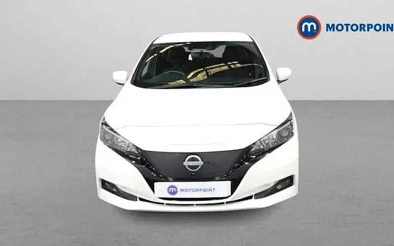 Used Nissan Leaf N-Connecta 110 kW (150 HP) 2025 Hatchback