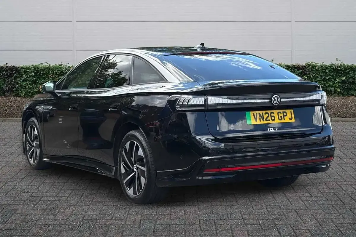 New VW ID.7 Pro 210 kW (286 HP) 2026 Grenadilla black Hatchback