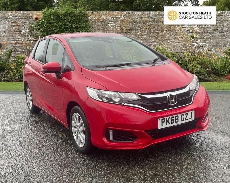 Red Used 2018 Honda Jazz SE Hatchback | £11,695 (Fair price) - Image 1/4