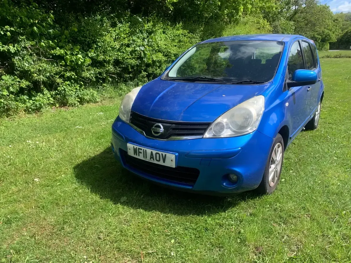 Used Nissan Note Acenta 86 HP (63 kW) 2011 Blue Hatchback