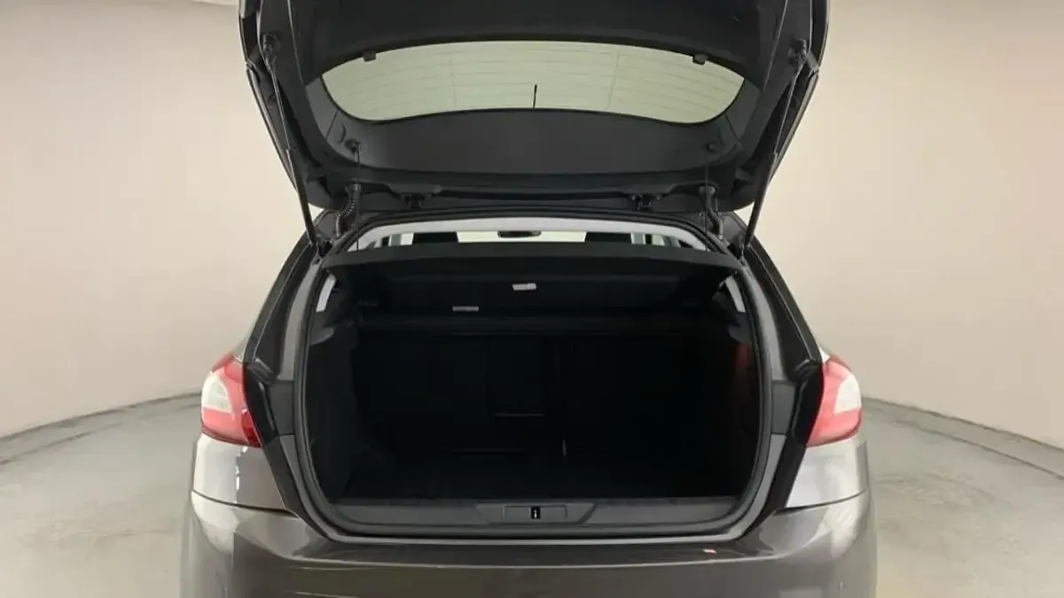 Used Peugeot 308 Allure 129 HP (94 kW) 2020 Grey Hatchback