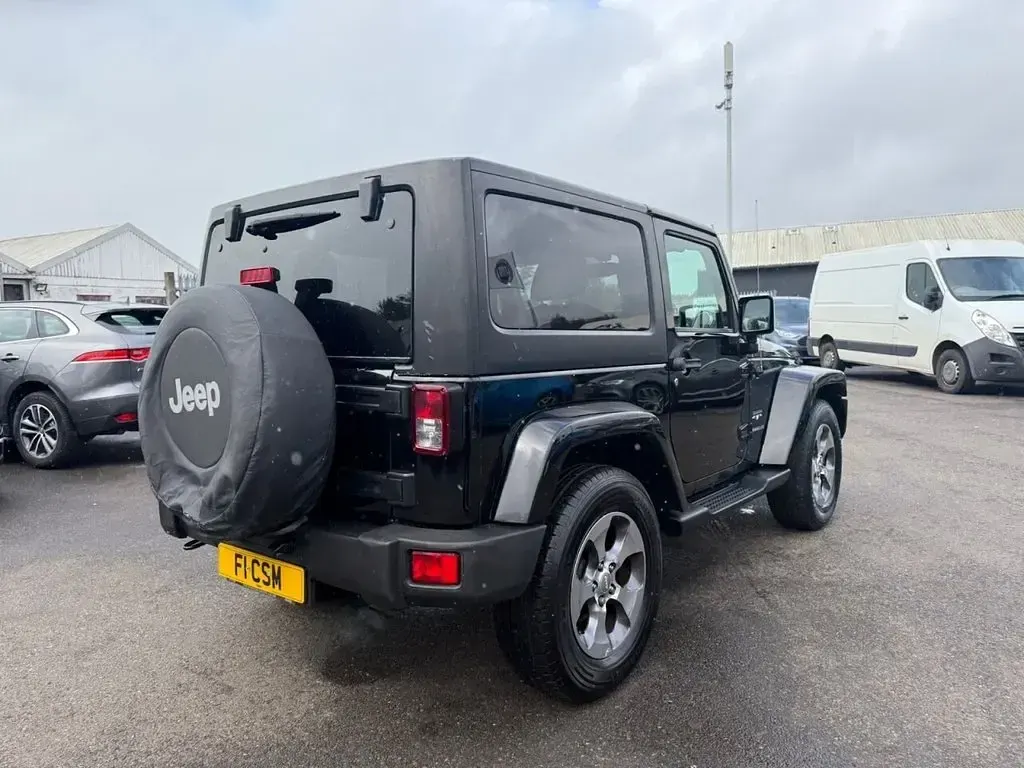 Begagnad Jeep Wrangler Sahara 197 HK (144 kW) 2016 Svart SUV