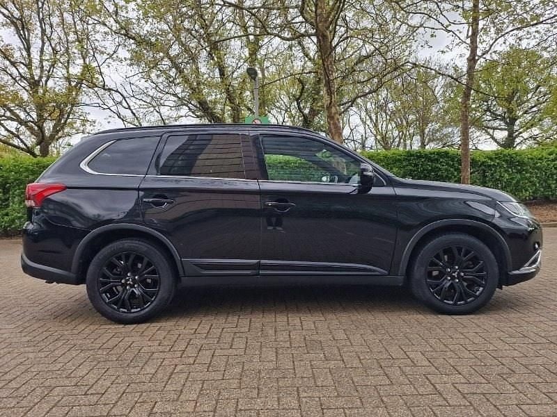 Used Mitsubishi Outlander 150 HP (110 kW) 2019 Black SUV