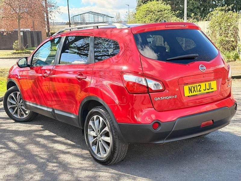 Used Nissan Qashqai +2 Tekna 2012 Red SUV
