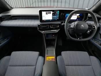 New Renault R4 Komfort 110 kW (150 HP) 2025 Red Estate