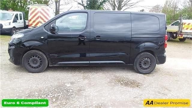 Second-hand Vauxhall Vivaro 120 CP (88 kW) 2023 Negru Monovolum